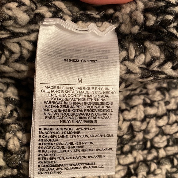 Sweater/dress - Picture 6 of 7